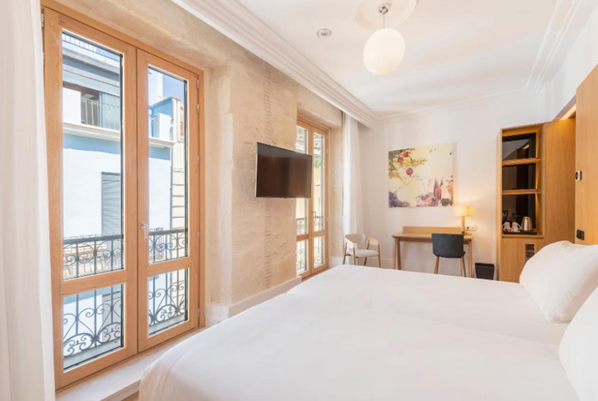 Eurostars Portico 5*